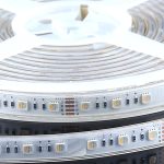 Bandă LED SMD5050 60 LED 24V IP65 3 in 1 RGB