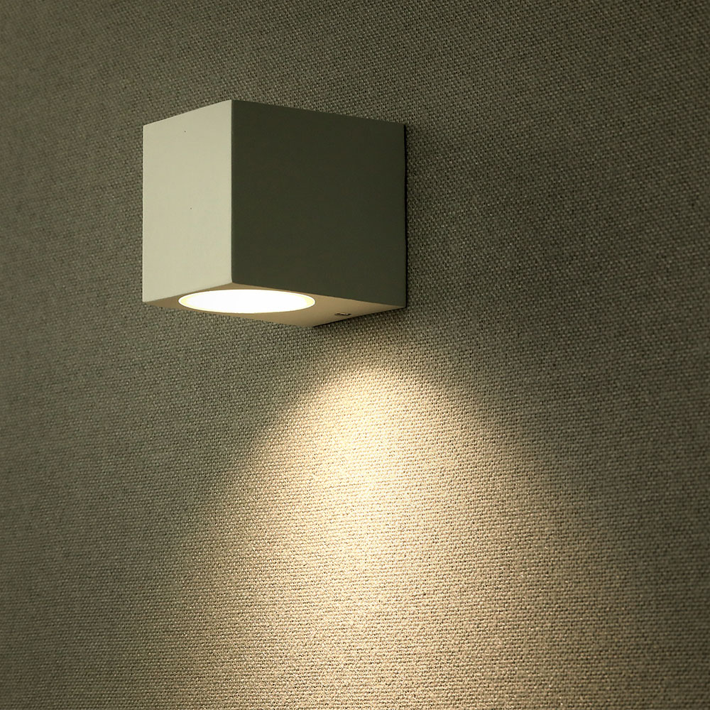 7539-2 Lampă de perete pătrată Corp alb iluminare 1 Way IP44 - Image 1