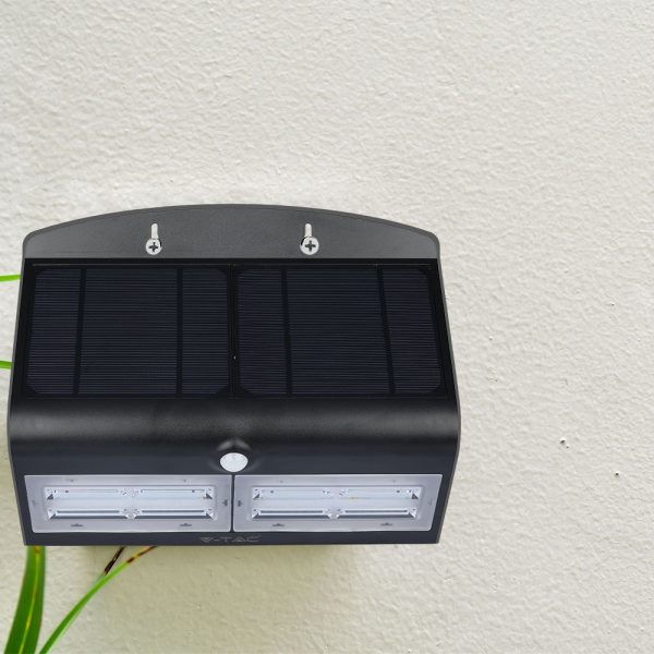 Lampă de perete LED încărcare solară de 6.8W LED Corp Negru Lumină neutră